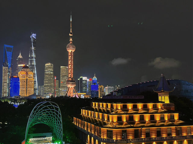 上海W酒店｜在雲端泳池解鎖城市浪漫🌆