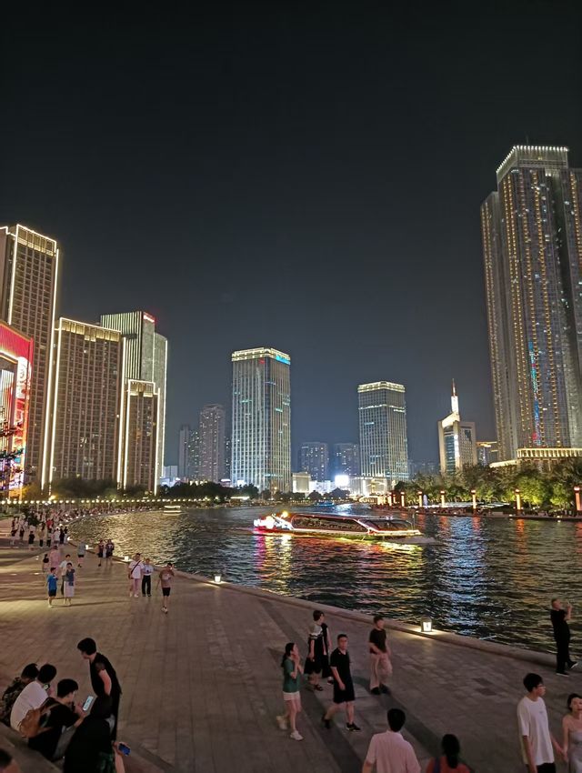 探索百年法式天主教堂