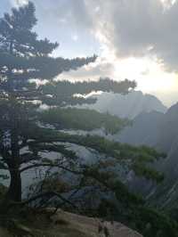 自然奇觀等你探尋---黃山