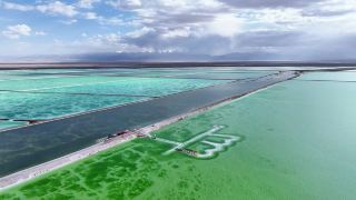 신장-루란 고성, 망야 비취호수