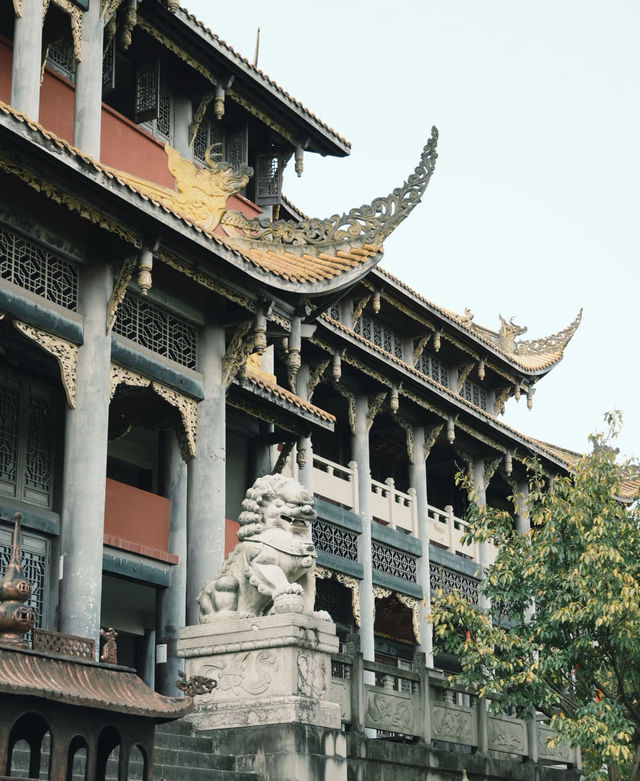 不擺架子只擺熱茶鴻達酒店 不擺架子只擺熱茶鴻達酒店