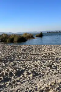 昆明私藏的「洱海平替」 上演白沙灘與富士藍