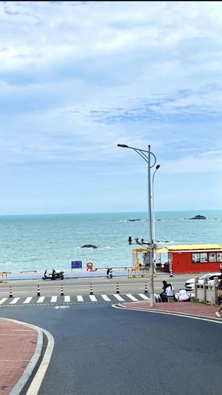 After watching "Love Letter to Grandma," I flew to Quanzhou.