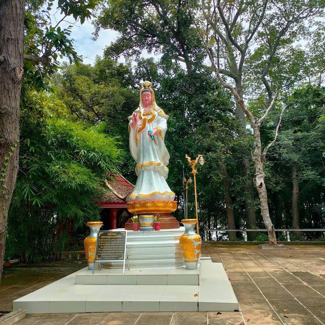 วัดพระพุทธบาท ยโสธร