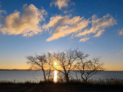 The Mesmerizing Beauty of Sunset at Harbour View