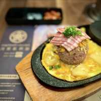 📍香港旺角｜福岡漢堡扒 · 高溫石燒和牛漢堡扒🔥 好有趣嘅燒肉體驗