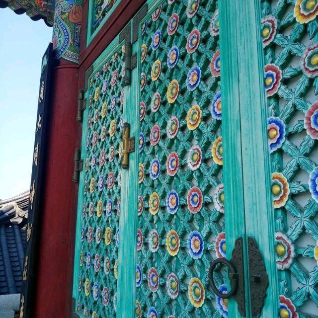 구미 금오산 금강사 대웅전 석조여레좌상에서 