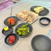 평일에도 웨이팅 필수인 고성 막국수 맛집