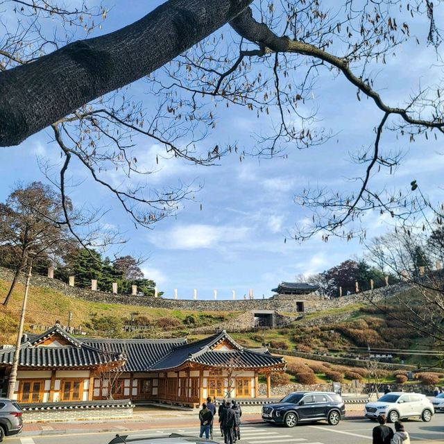 여행 가는 달 공주 필수여행지 아름다운 공산성