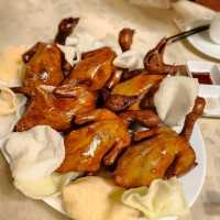 必食經典龍華脆皮燒乳鴿