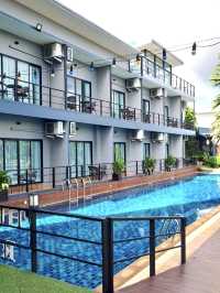 ผึ้งหลวงริเวอร์ไซด์ที่พักริมแม่น้ำหลักร้อยจันทบุรี