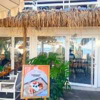 ร้าน Hideout Beach and Cafe