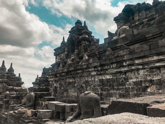 มนต์เสน่ห์ “บุโรพุธโธ” 🇮🇩