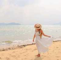 ร้อนๆแบบนี้ ชวนหนีฝุ่น PM ไปติดเกาะที่ TheBlueSkyResort เกาะพยาม ~ ระนอง