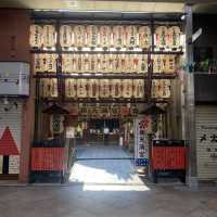 京都新京極「錦天満宮」日常生活に溶け込み地元に親しまれている商店街に鎮座する神社