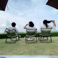 คาเฟ่ริมโขง  "TOMORROW"