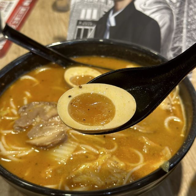 新出黑蒜油味噌湯米線．港日Fusion｜米線價位卻有拉麵味道