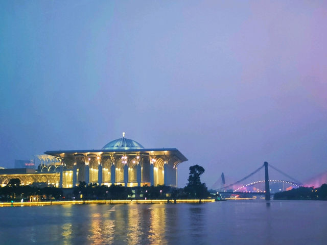 🛥️ Sunset Cruise at Putrajaya 