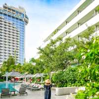 ลากแฟนไปนอนป่าตองสระว่ายน้ำปังๆที่TheRoyalParadise
