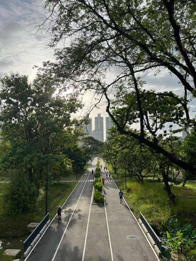 สวนเบญจกิติไปอย่างไร