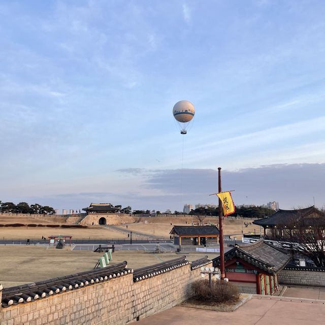 수원 화성 성곽을 따라 걸으며🥳