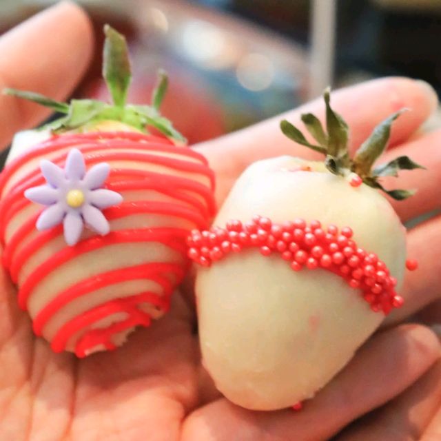 แนะนำ Afternoon Tea สีชมพูหวาน ในเทศกาลแห่งความรัก