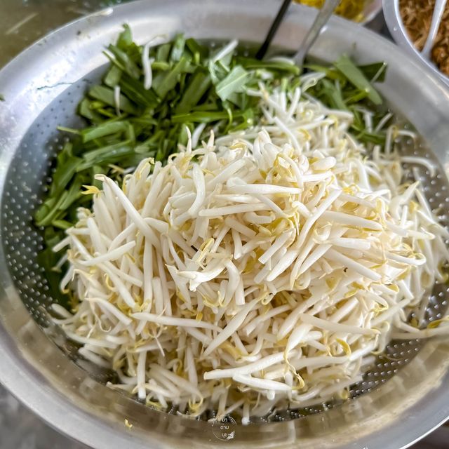บะหมี่น้ำกุ้ง เจ้าอร่อยย่านบางเหนียว ภูเก็ต