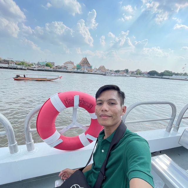 chao phraya tourist boat