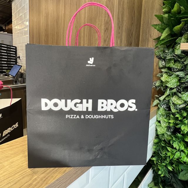 即叫即焗熱辣辣薄餅店 Dough Bros🍕