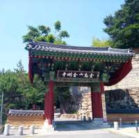 구미 금오산 금강사 대웅전 석조여레좌상에서 
