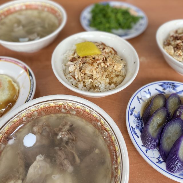 嘉義二日遊必去/好吃的嘉義美食/連假出遊去哪裡/帶你看日式建築/文化路夜市 /文青旅遊
