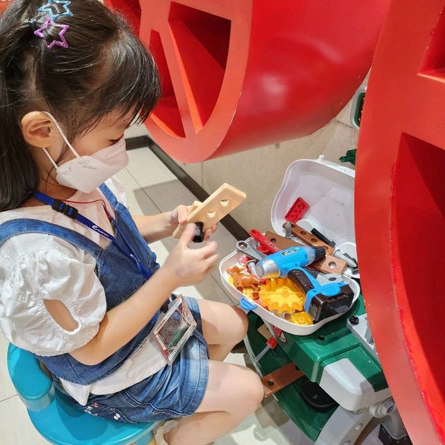 鄰近機場的高質親子酒店 - 華園大飯店草衙館
