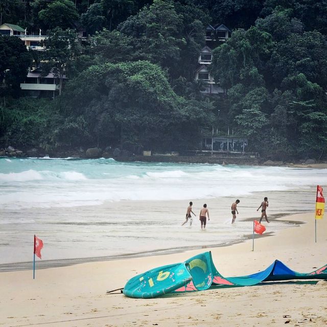 หาดกะรน ภูเก็ต