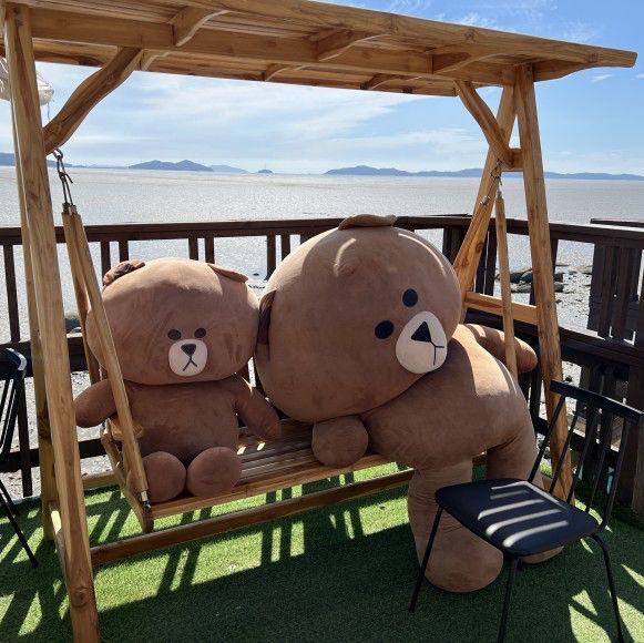 동막해변이 한눈에 보이는 이색카페 케이131