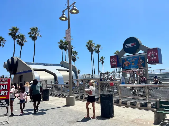 Venice Beach and Boardwalk 🏖️✨