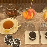 東京人氣可麗露專賣店，店內好華麗呢！