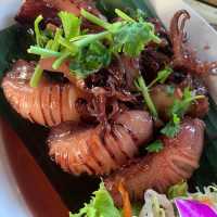 ทิวสน ซีฟู๊ด & คาเฟ่