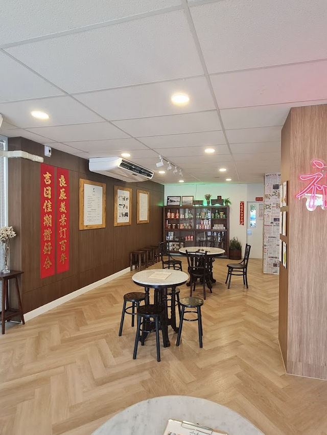 “กาฝาก” ร้านขนมปังอร่อยเจ้าดังในหัวหิน