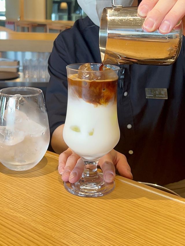 【福岡カフェ】焙煎所に隣接されたカフェスペースで美味しいコーヒーを楽しめる
