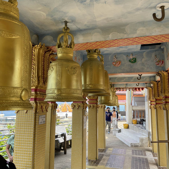 วัดสวย - ติดทะเล - ใกล้กรุงเทพ