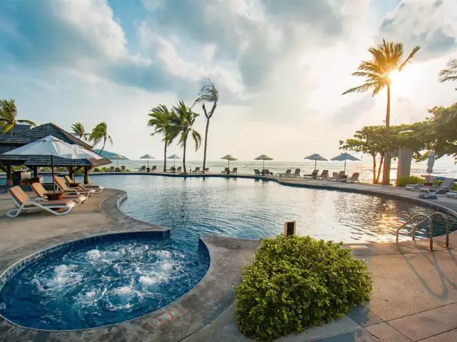 🫧 Nora Beach Resort and Spa   