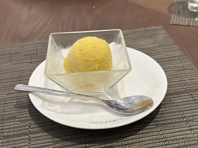 「置地廣場Café Landmark」：香港中環著名餐廳，美食口碑絕佳