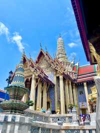 Exploring the Majestic Grand Palace in Bangkok! 🌟