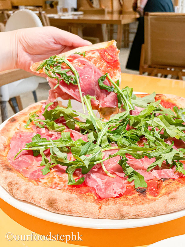 中環！半開放式餐廳 必食Pizza 😍