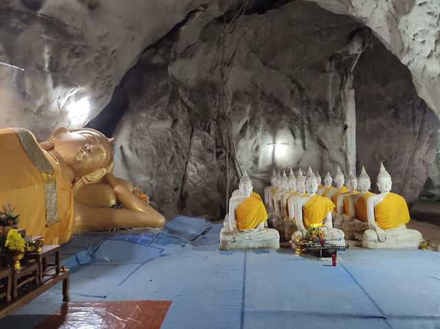 Reclining Buddha Cave 