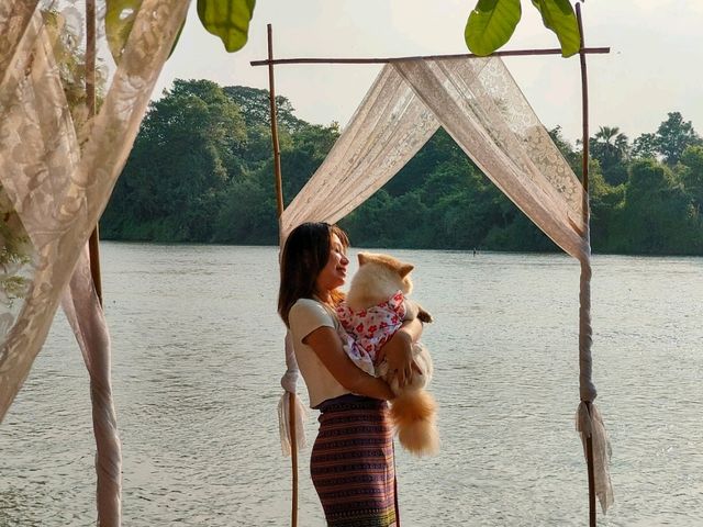 ที่พักริมน้ำแม่กลอง ราชบุรี ฉบับคนมีหมา 