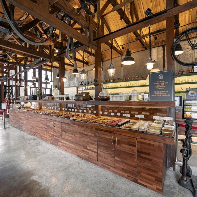 📌Cafe & bakery songjart(카페 앤 베이커리 송자르트)