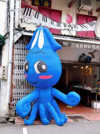 Happy Shopping at Jonker Street Melaka