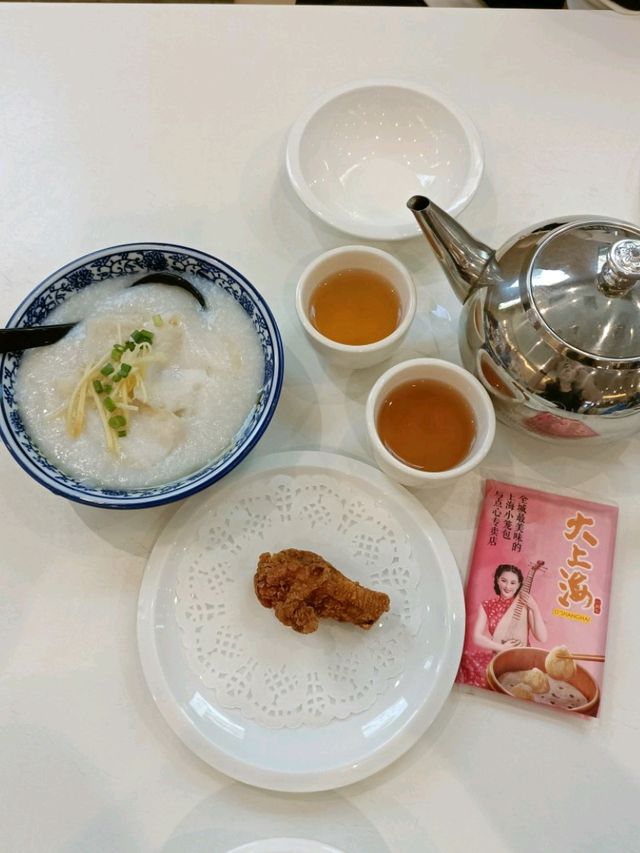 Enjoying a weekday lunch with family!