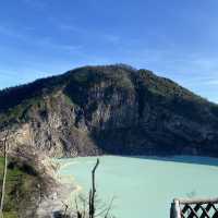 Blue lake 
